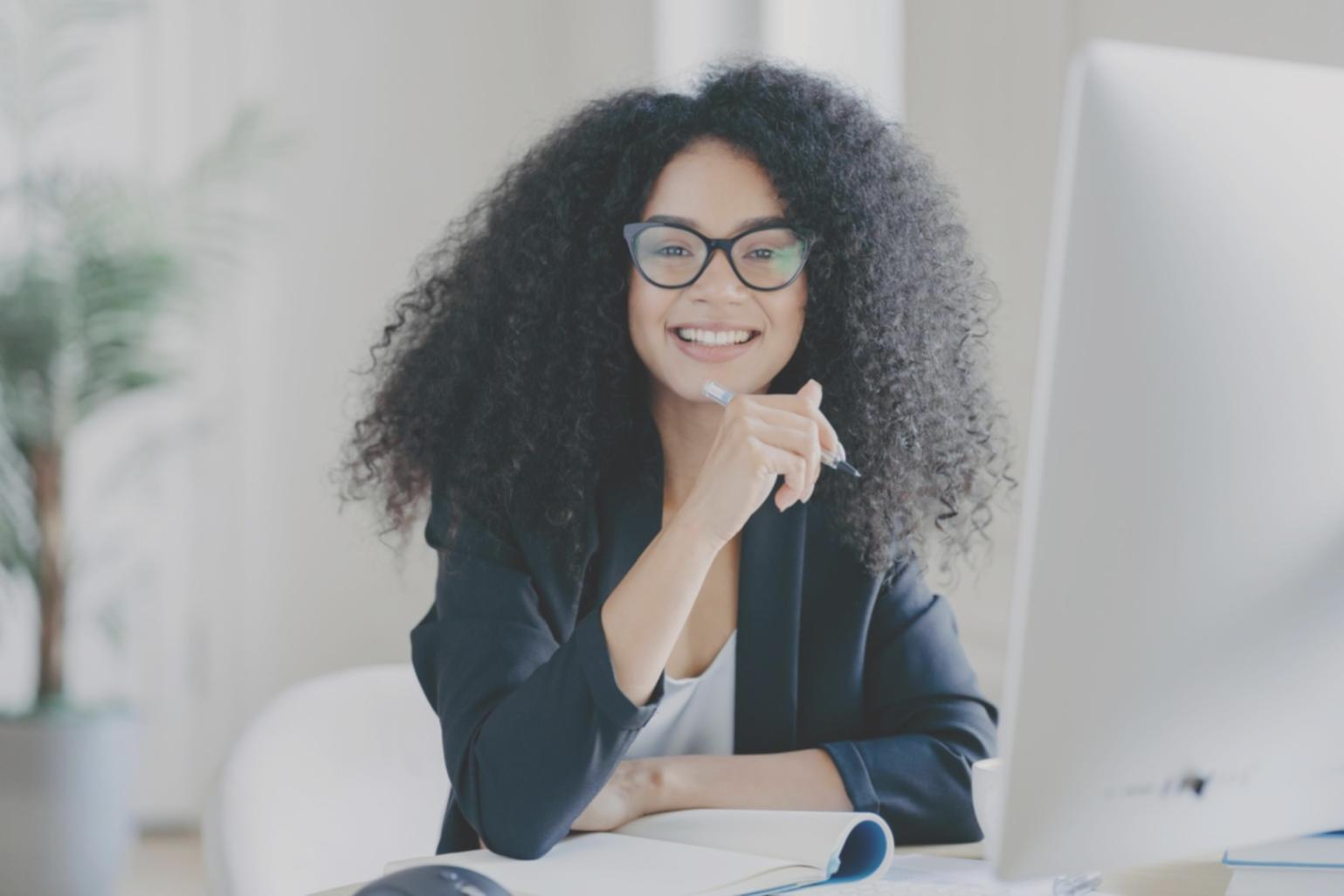 Dashboard monitoring kesehatan keuangan bisnis